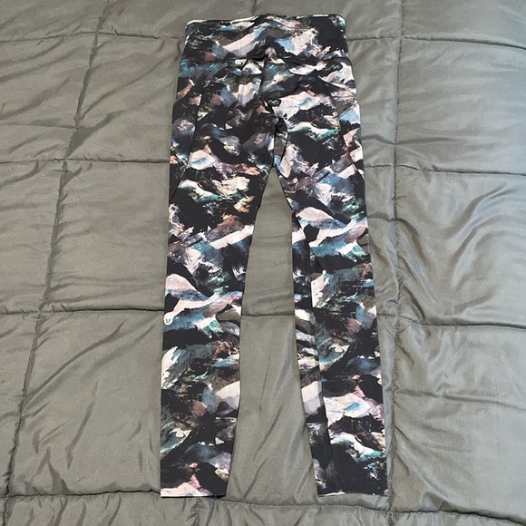 Lululemon Fast and Free Tight II (Hemmed to 24") - Picture 2 of 15